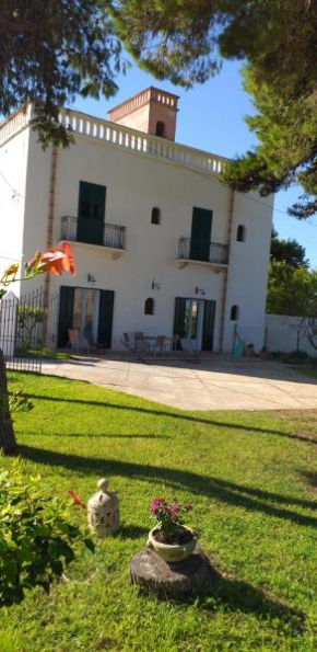 Villa Mozia riserva dello Stagnone Marsala